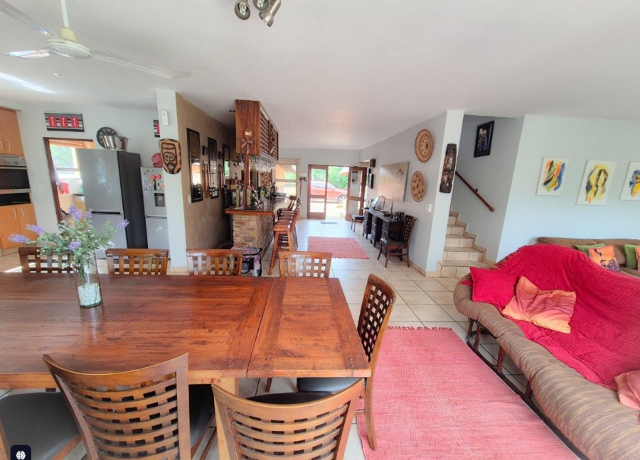 6 Bedroom Property for Sale in Boschenvaal River Front Lodges Free State